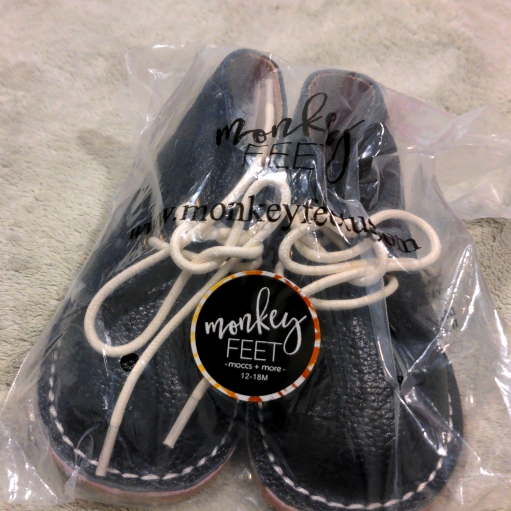 Monkey Feet black Oxford toddler shoes